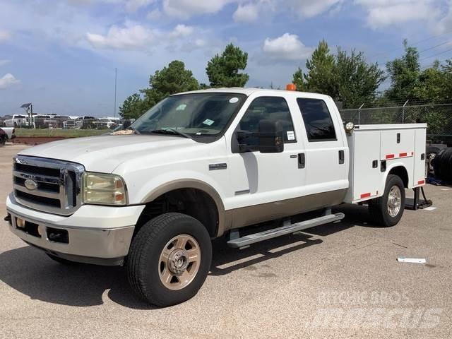 Ford F-350 Utilitaire benne