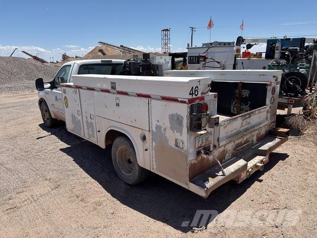 Ford F-350 Utilitaire benne