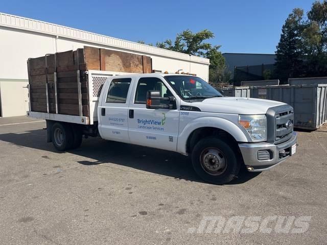 Ford F-350 Camion plateau