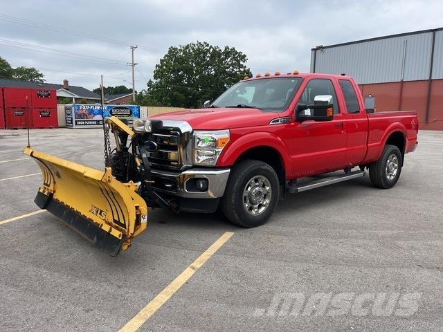 Ford F-350 Utilitaire benne