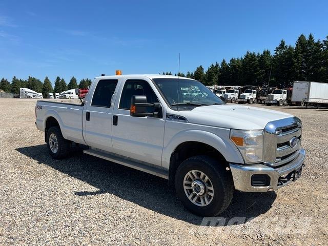 Ford F-350 Utilitaire benne