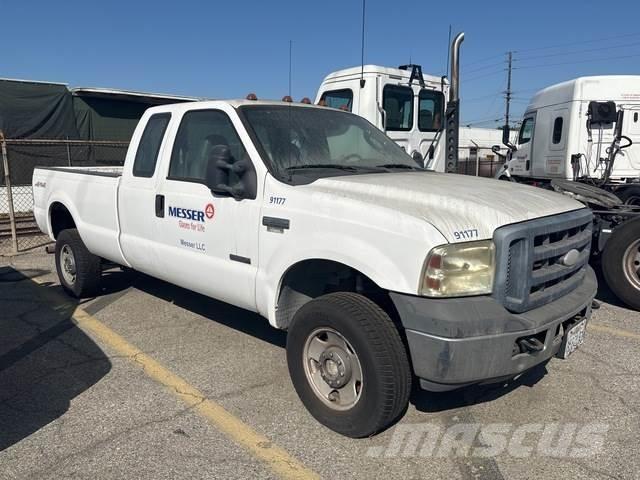 Ford F-350 Autre fourgon / utilitaire