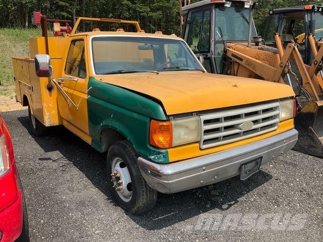Ford F-350 Utilitaire benne