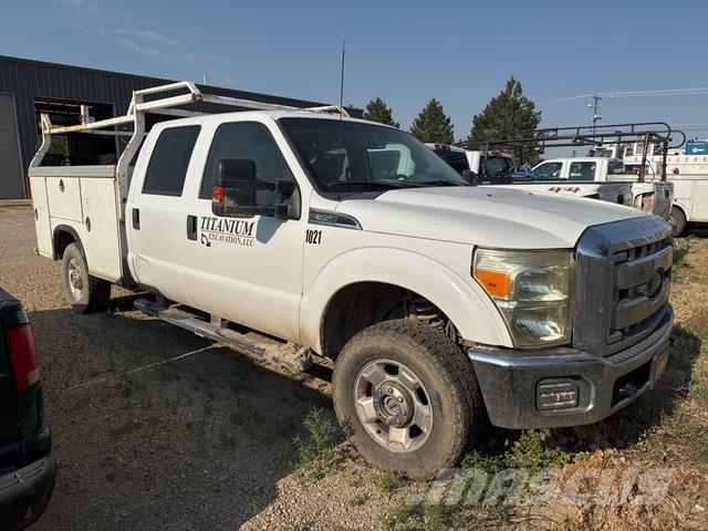 Ford F-350 Utilitaire benne