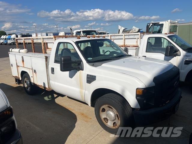 Ford F-350 Utilitaire benne