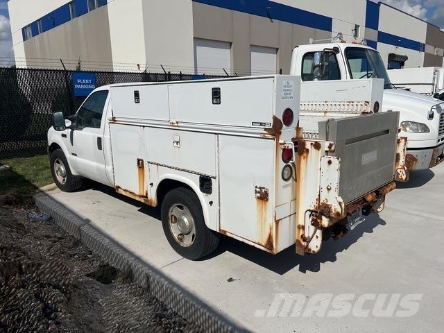 Ford F-350 Utilitaire benne