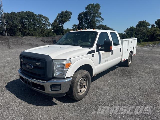 Ford F-350 Utilitaire benne