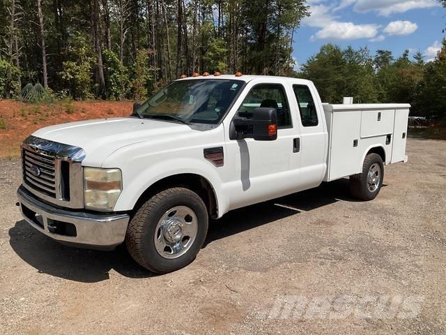 Ford F-350 Utilitaire benne