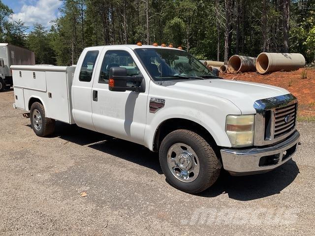 Ford F-350 Utilitaire benne