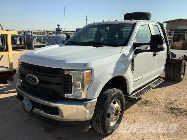 Ford F-350 Camion plateau