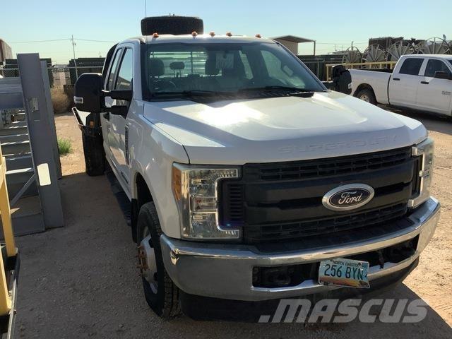 Ford F-350 Camion plateau
