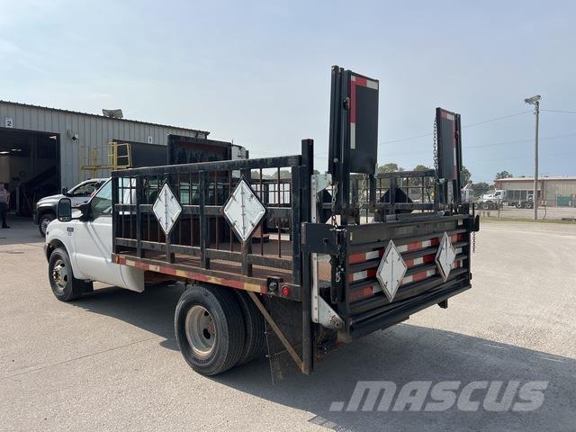 Ford F-350 Camion plateau