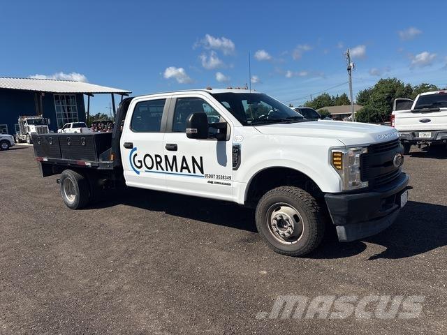 Ford F-350 Camion plateau