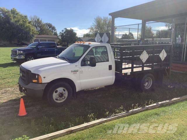 Ford F-350 Camion plateau