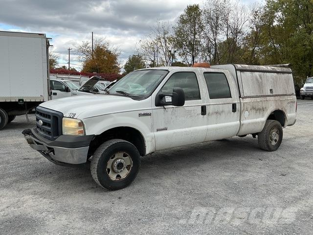 Ford F-350 Utilitaire benne