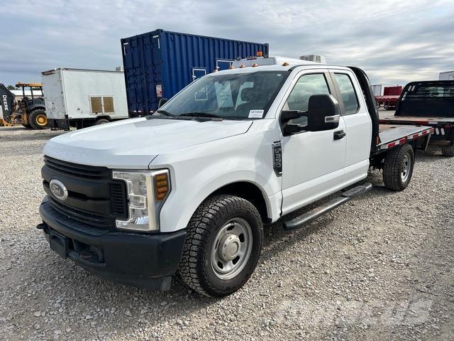 Ford F-350 Camion plateau