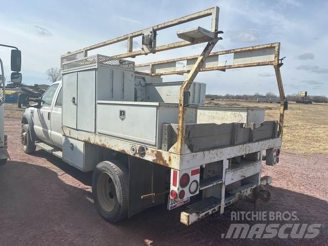 Ford F-450 Utilitaire benne