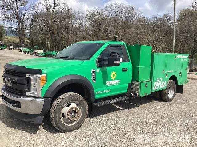 Ford F-450 Camions et véhicules municipaux