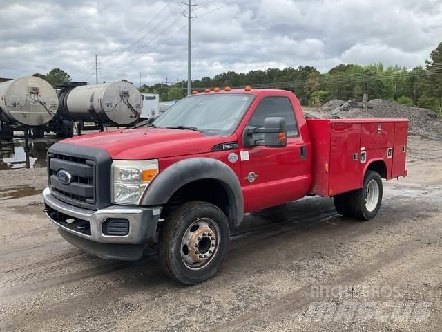 Ford F-450 Utilitaire benne