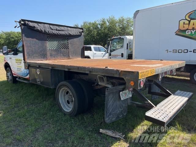 Ford F-450 Camion plateau