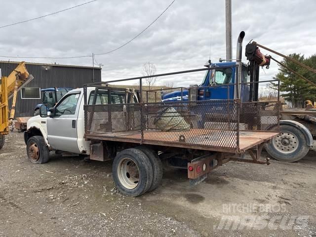 Ford F-450 Camion plateau