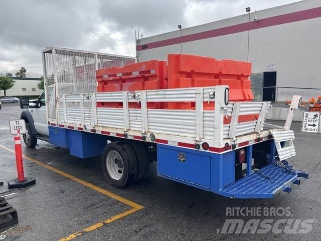 Ford F-450 Camion plateau