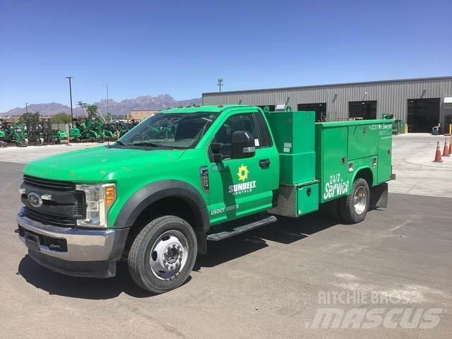 Ford F-450 Camions et véhicules municipaux