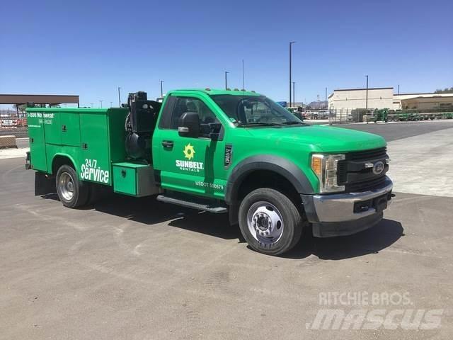 Ford F-450 Camions et véhicules municipaux