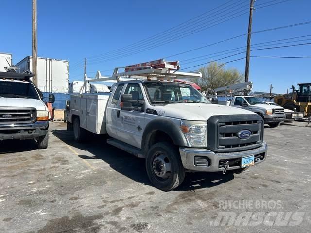 Ford F-450 Utilitaire benne