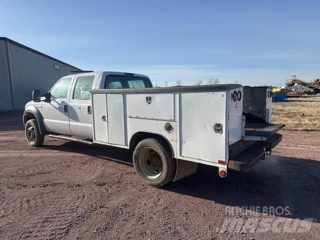Ford F-450 Utilitaire benne