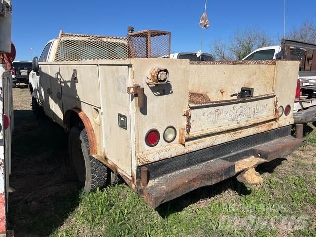 Ford F-450 Utilitaire benne