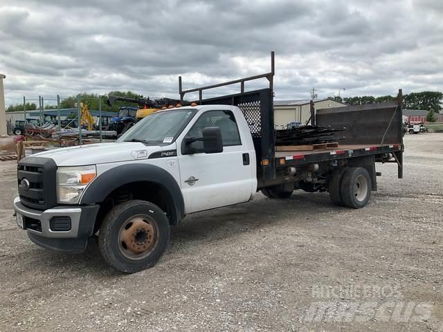 Ford F-450 Camion plateau