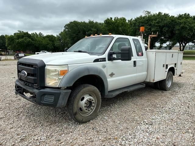 Ford F-450 Utilitaire benne
