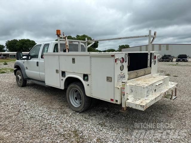 Ford F-450 Utilitaire benne