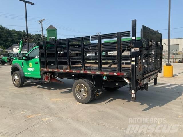 Ford F-450 Camion plateau
