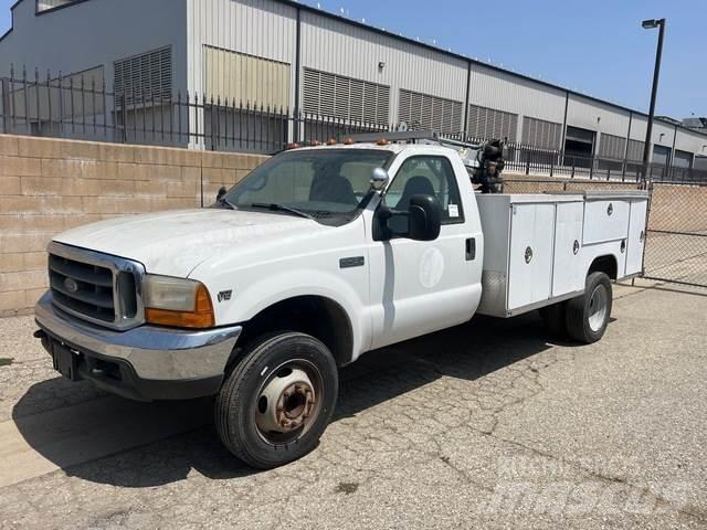 Ford F-450 Camions et véhicules municipaux