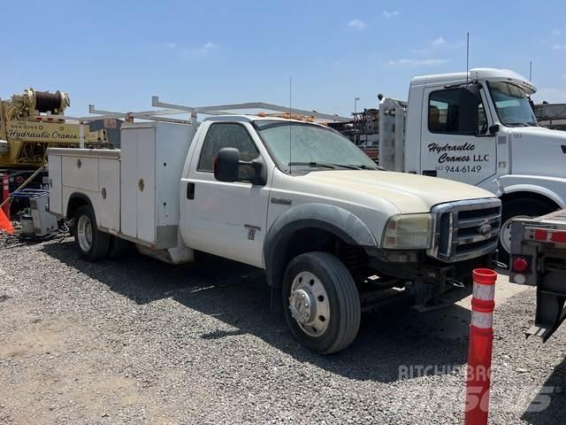 Ford F-450 Utilitaire benne
