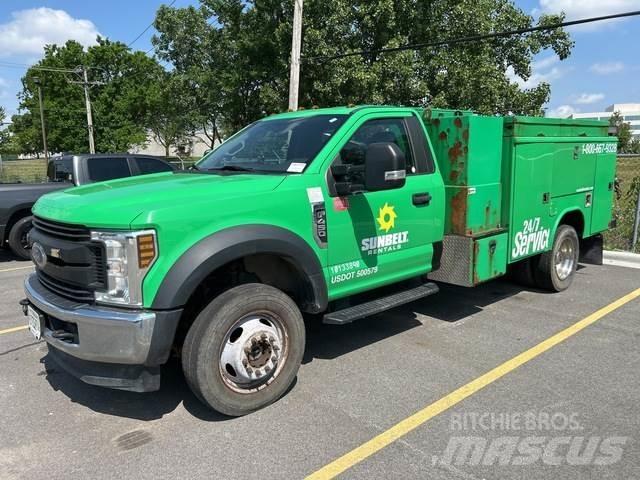 Ford F-450 Camions et véhicules municipaux