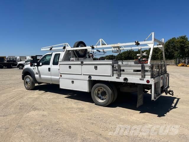 Ford F-450 Camion plateau