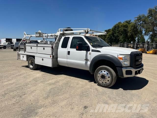 Ford F-450 Camion plateau