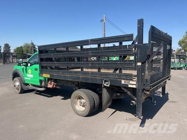Ford F-450 Camion plateau