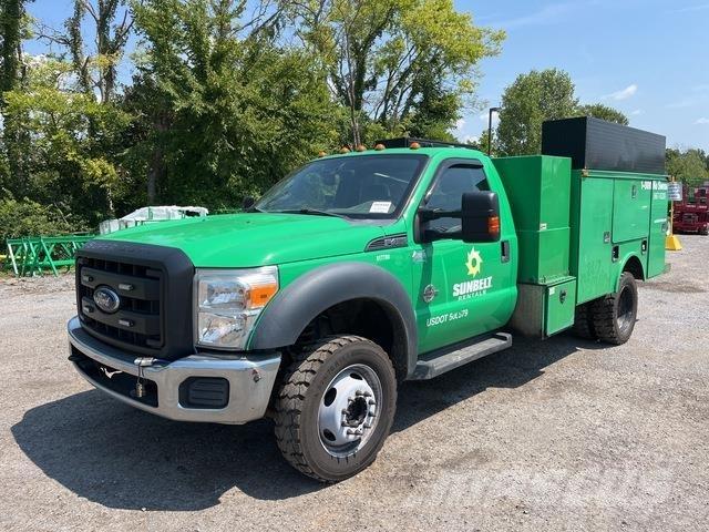 Ford F-450 Camions et véhicules municipaux