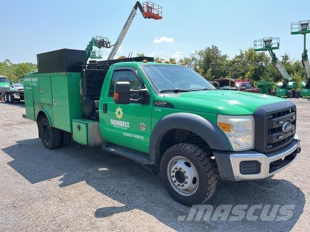 Ford F-450 Camions et véhicules municipaux