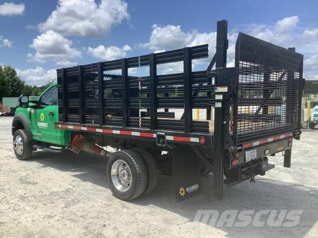 Ford F-450 Camion plateau