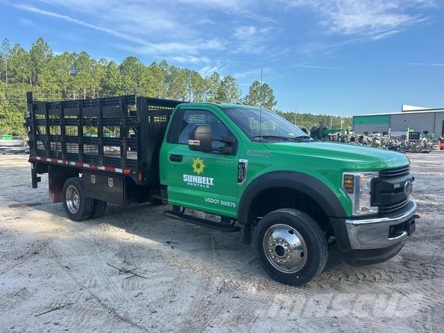 Ford F-450 Camion plateau