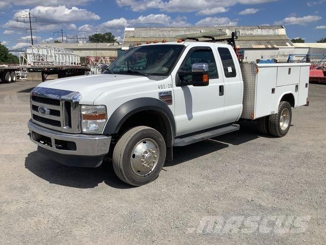 Ford F-450 Utilitaire benne
