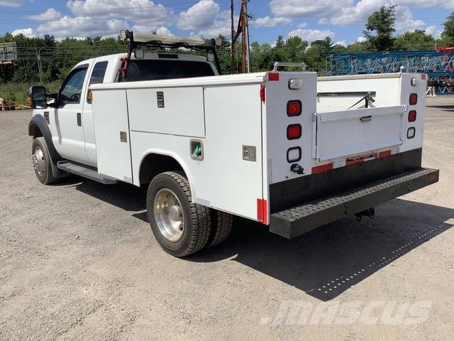 Ford F-450 Utilitaire benne