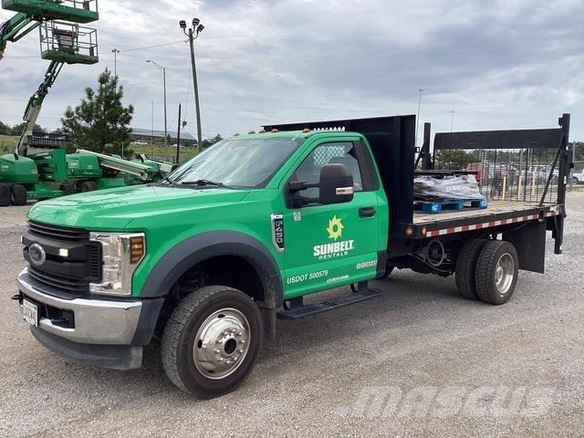 Ford F-450 Camion plateau