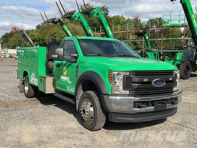 Ford F-450 Camions et véhicules municipaux