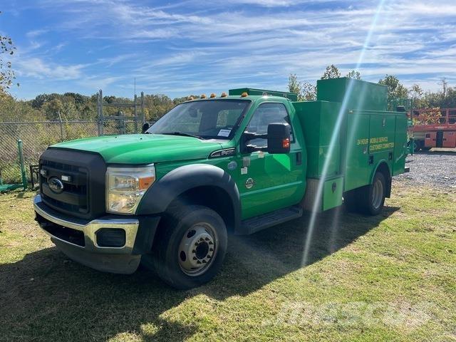 Ford F-450 Camions et véhicules municipaux